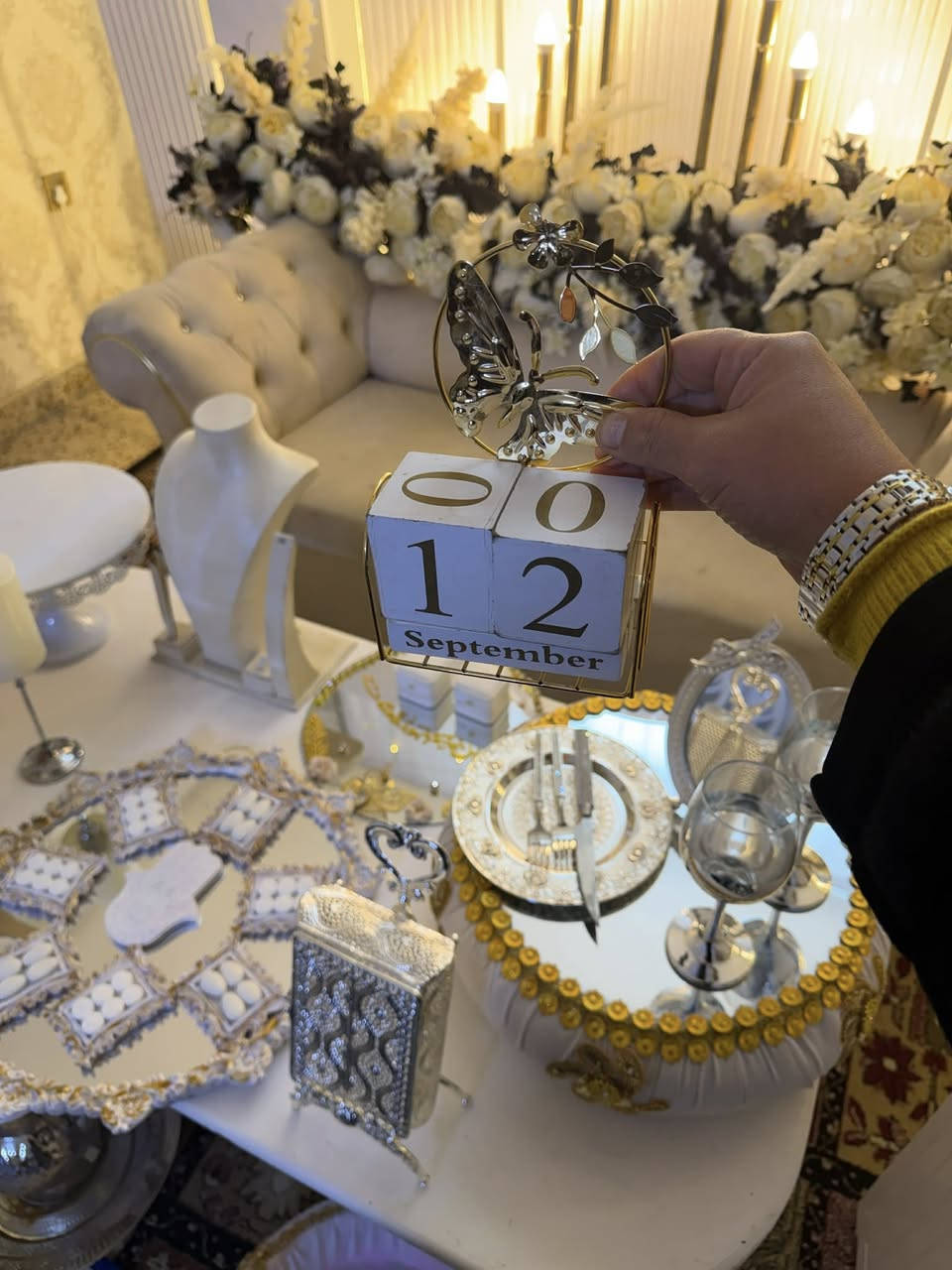 عروض 👩‍❤️‍👩عيد الحب 

كل الحظة وياك هي عمر ثاني مليان حب ودفا ✨
 🛻 يوجود الدينا توصيل 🛻
 🎉 كوشات الخليج 🎉 
 🎊 نوثق مناسباتكم بكل حب وترتيب 🎊
كوشة عروس 🎗 ميز مهر 💓 ستاندات دهب 💥 بورد ترحيب 
شال عقد 🤩 مغطس العقد 🥰 شموع حقيقيه 😊 قند العقد 👑
قران الكريم 💍 صينيه حلقات 🎺 صينيه بياضات 💎 مليكانه🎷
ستاند الكيك 🧿 كلاصات🥂 طبق وشوكات العرسان 🍽
 كل هل جمال متوفر عند 🥰 كوشات الخليج 
واكيد باسعار وعروض وخصومات نارررررر 🔥🔥🔥🔥مناسبه عيد الحب 
العنوان سبع البور شارع ٦٠ مقابل المستشفى الجديده 
مكتب حسين خليج 
***********تواصل واتساب او خاص
