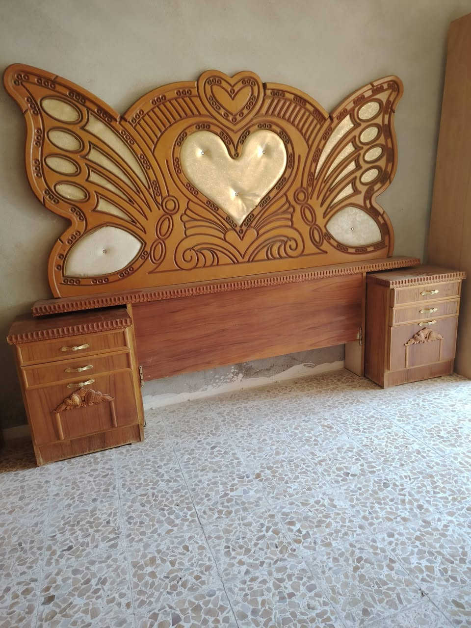 غرافه للبيع ***********
