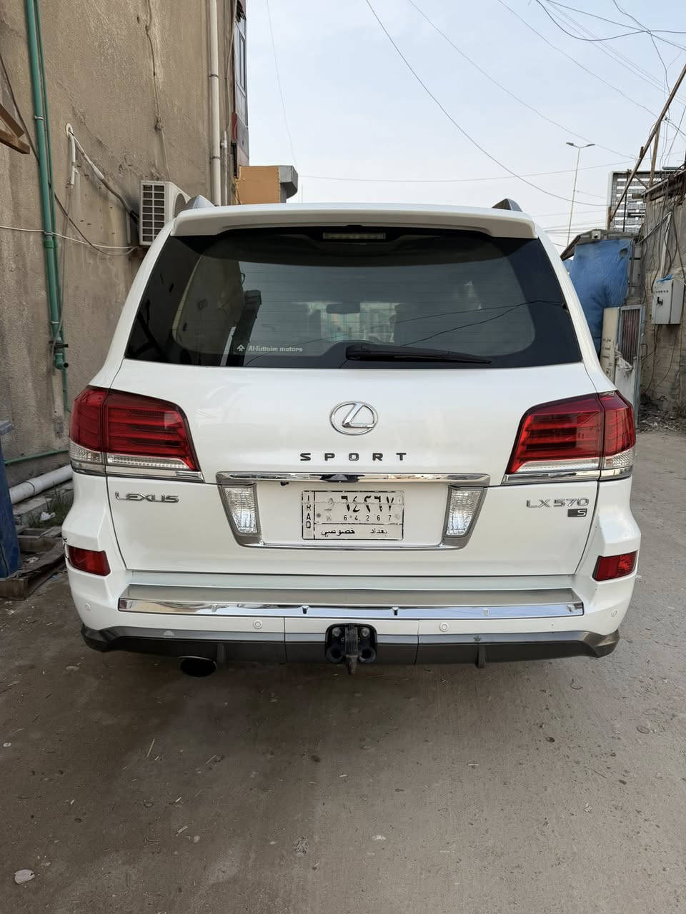 السلام عليكم لكزس موديل 14
السياره نضيفه بيها بعض الملاحضات البسيطه 
مكينه كير بدي كله جديد 
السعر 3 شدات و 60 وبيها مجال بسيط 
الاستفسار 
***********
