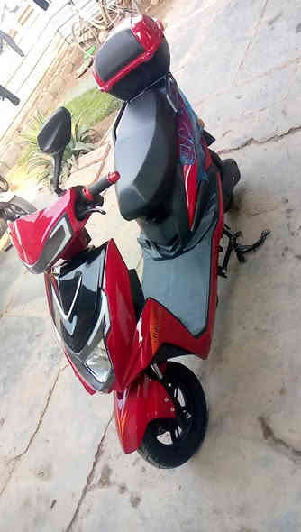 #متاح
دراجه شحن سكنس جديده البارحه جبتهه من الصدريه 
بيع سريع سعر 600
الفارس شارع الصديق قرب مدرسه الخطاب 
***********
