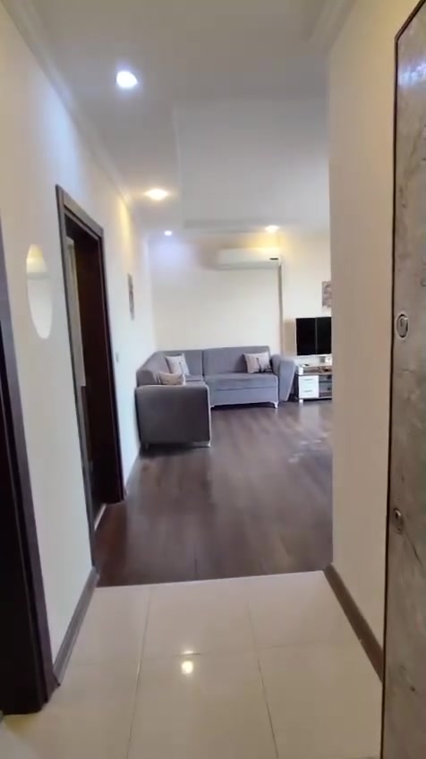 شقه موثث للايجار شهري300$
#مجمع #روز تاور في #أربيل
مكان على طريق #كسنزان 
يم شقق بلاص لايف 
غرف نوم +صاله+حمام +مطبخ 
خدمات كهرباء وماء 24 ساعة 
خدمات شهريه 55
جدن سعار مناسب 
للاستفسار تعال خاص الواتساب
***********
ملاحظه  يتوفر لنا بيوت وشقق ايجار بيع وشراء
