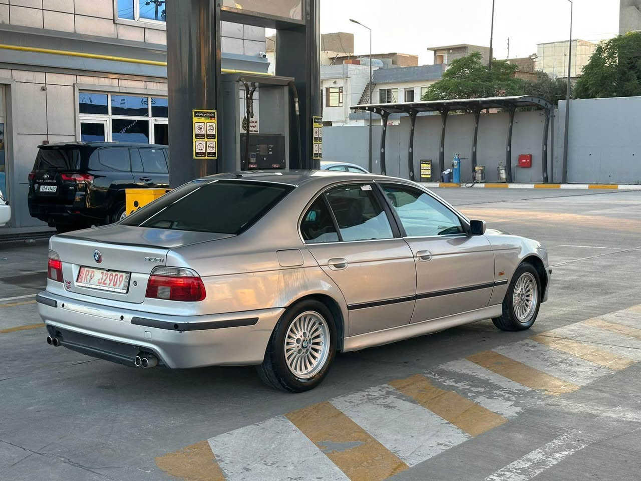 بەناوی خوای گەورە
  
 Bmw e39  525 
  ✈️🇩🇪٥٢٥ دەبڵ دیجیتاڵ گێڕ عادی 
ساخ  ساخ    کۆدی بۆ نەکراوە 

مۆدێل ٢٠٠٠ بێ دەعم و لێدراو سارد ❄️و گەرم 🔥بە شەرت   
  نوکە دەرزی دەعمی نیە ✅
جوارجام کارەبا  و ئۆتۆ 
ئاوینە و سنوق کارەبا  
سیستەم سماعە و ئیمپیفایربیلاد   
کوشن هیتەر  
شاشە ئایپاد 
ناو رەساسی  
ناو دەری زۆر جوانە
٥٠-٦٠ هەزاری  مەسرەفی  وردەی تیایە   دوای مەعمەلە بۆت ئەگیرمۆ 
جوان بیخوێنۆ ئینجا نامە بنیرە  
 
 ڕەحمەت لێبێ مشتەری نیت لە کاتی خۆت و ئێمەش مەگرە 
 مشتەری سەرچاوم  وەرە سیری بکە و مەعمەلەی خۆت بکە  لە سلێمانیم  سعری 47$گەڵا و مەعمەلە کەم
*********** wats app &viber السليمانية, العراق
