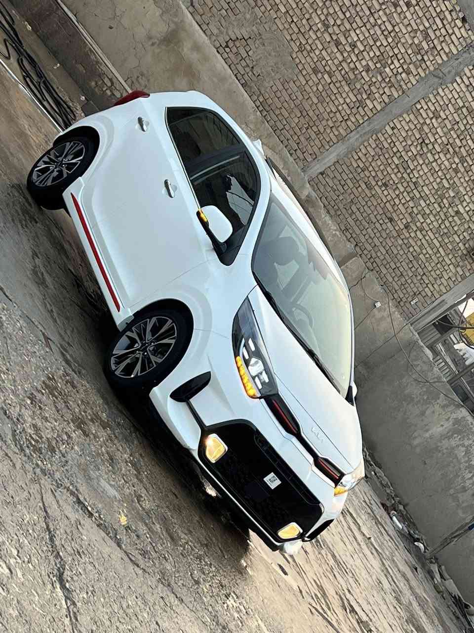 سلام عليكم للبيع كيه بيكانتو موديل 2023 وارد خليجي موصفات فول جيتي لاين عله موصفات بل بيكانتو فتحه وبصمه وشاشه كبيره ولمس كامره دواره رادار مامي وخلفي شغال تحكم جهتين حاكيه مانع نزلاق حساس طارات لد خلفي شغال لد مامي كشاف مامي شغال اشاير بل مري مري شفط بواب بصمه بصمه تشغيل حساس خلفي    ولكب كروم كشنات جلد بلادي اسود مطعم بحمر بلادي دواخل صاج اسود ملكي وبيبان حمر دبل رف خلفي تبريد بيانو يدات نيكل بلادي ولكب كروم حجم المحرك 4 بستم ماشيه 26 لايت زنون بلادي توقف ذاتي انضمه قياده السياره مكفوله من الصبغ التبديل والغرق والبارد ماعده الدعاميه المامي وخسفه مقدار 4 صابغ بل بنيد فقط السيارة حره جايه بسمي بدون رقم تترقم جميع المحافظات بيها رقم فحص موقت ***********
