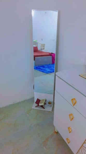 غرفه للبيع تركيه 6 بوب نظيفه
سعره 450 .. للستفسار ع رقم *********** بي واتساب
