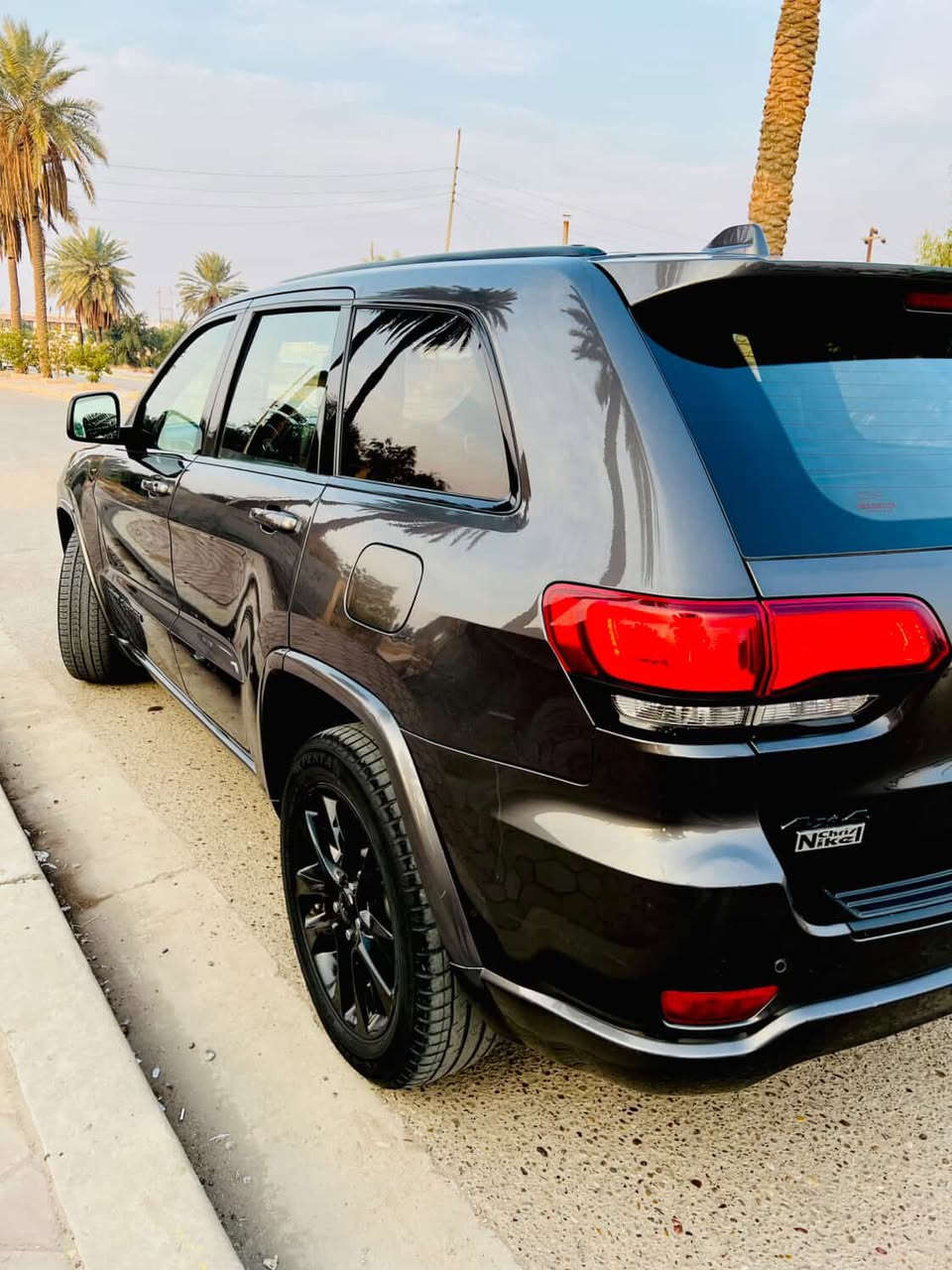 جيب 2018 بلاك توب
ضررها بمريكا جاملغ وصور حادث بل منشور 

سياره بيها 3 قطع بدون دواخل بدون شواصي بدون لغد

رقم بغداد الجديد / سنويه و هزه وارقام جدد

تحويل ثاني يوم 

المواصفات

 فول فتحة 

- مكينة 3,600 / ٦ سلندر

- صندوق كهرباء

- كشنات جلد  

- كشنات تحكم كهرباء 

- كشنات تدفئه + تبريد

- ستيرن تدفئه

- شاشة CarPlay اصليه 

- كاميرا خلفية دوارة

- بصمة تشغيل / بصمة ابواب

- حساسات خلفية +رادار خلفي 

- ويل حجم 20 بلاك اصلي  

صدر جديد 

تايرات جدد

جاهزه بدون نقص

السعر 185 ورقه 

سيارة مكينتها مال 2021 جديده 

عنواني بغداد المدائن

***********
