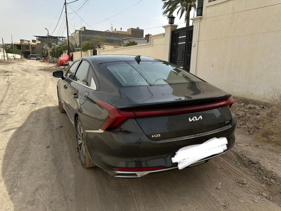� للبيع: كيا K8 موديل 2023 فل مواصفات 🔥

سيارة Kia K8 2023 للبيع بحالة ممتازة جداً، استعمال شخصي ونظيف.
📌مكينه 1600 تيربو هايبرد يعني سريع ✈️وقتصادي 
📌 الموديل: 2023
📌 الممشى: 54 ألف كم (قابل للزيادة)
📌 اللون: رصاصي طوخ
📌 المواصفات: فل مواصفات عدا بانوراما
📌 الحالة: نظيفة جداً 
📌تبريد ثلج 

✨ المميزات:
*فول واحد ع واحد اعلئ موصفات بل k8 عدا البانوراما 
* مساج كرسي السائق 
* كاميرات 360°
* حساسات أمامي وخلفي
* تشغيل بصمة + تشغيل عن بعد تمشي وترجع بلبصمه 
* شاشات كبيرة + Apple CarPlay / Android Auto
* تبريد وتسخين مقاعد
* رادار + نظام المحافظة على المسار
* كراسي جلد فاخرة
*بعد بيه هواي موصفات مينعدن 

🚗 السيارة استخدام شخصي، مريحة جداً بالسفر وثابتة بالطريق
💰 السعر: (165 ورقه / قابل للتفاوض)

📞 للتواصل: (***********)
📍 الموقع: (الديوانية )
