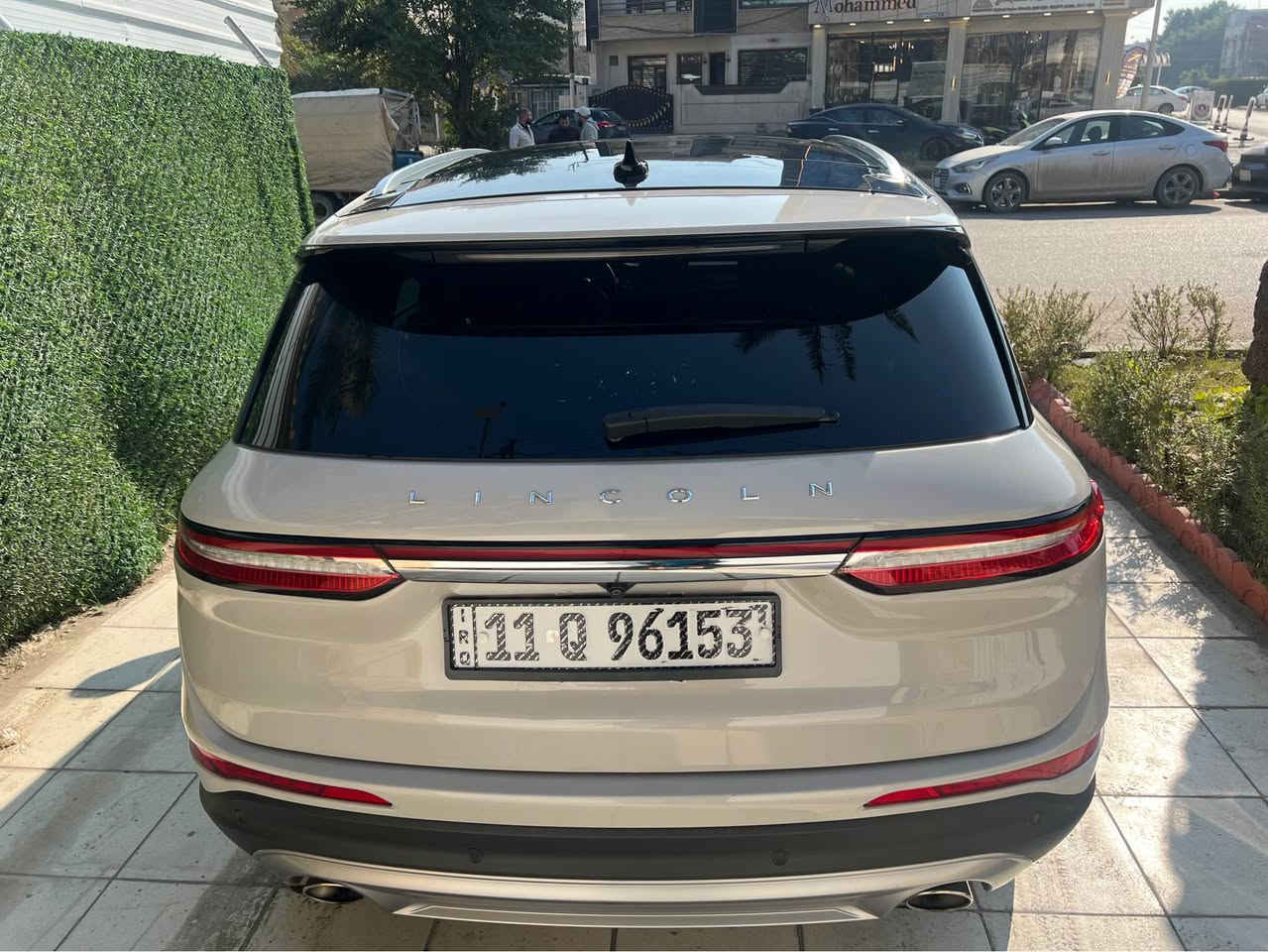 من فورد الفاخرة لنكولن (كورسير)
٢٠٢٢
فول موصفات اعلى فئه 
حادث بنيد فقط يعني حتى دعاميه اصليه بدون دواخل بشرط
*********** بغداد, العراق
