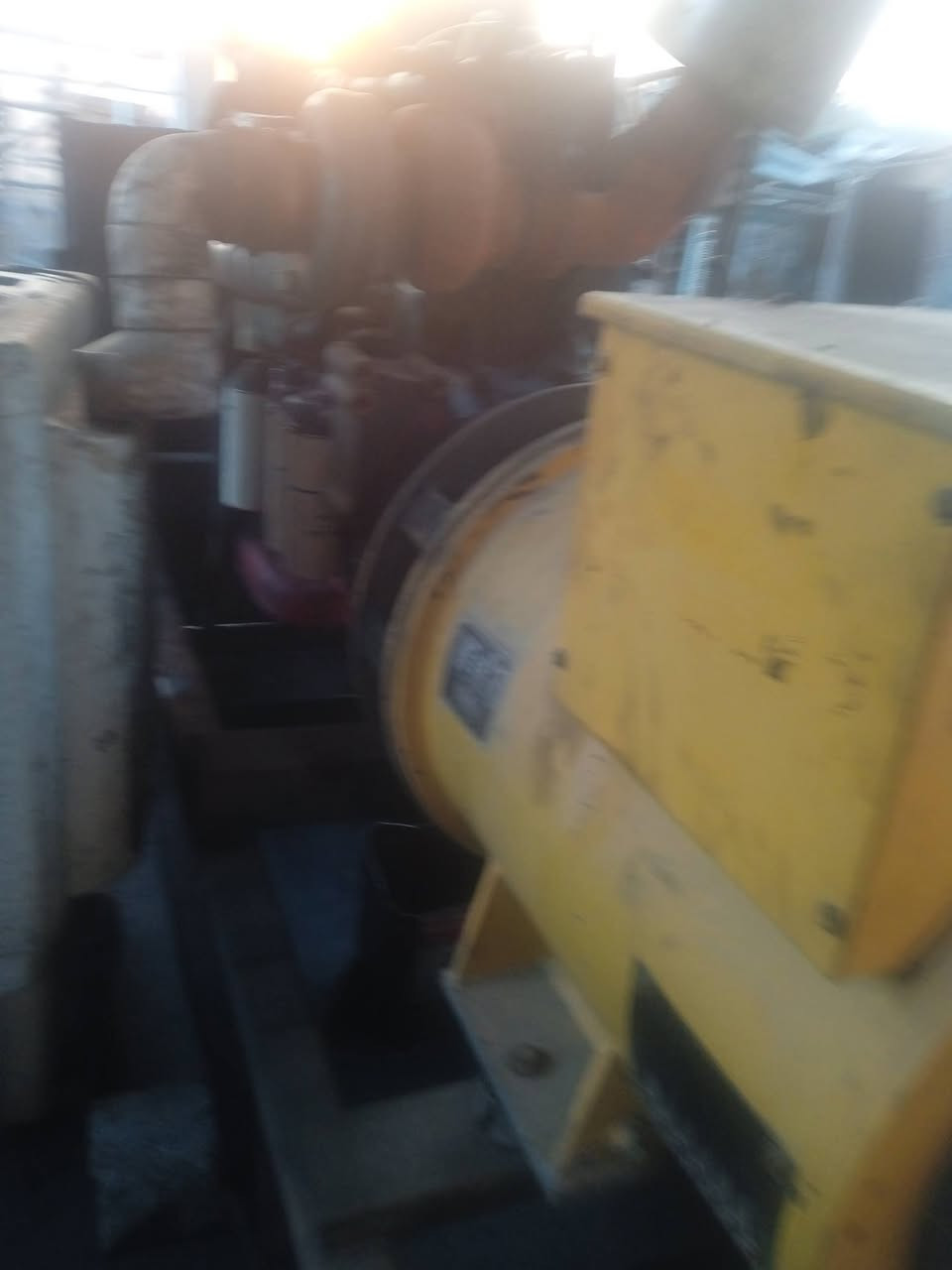 السلام عليكم عندي فالفو للبيع اف 16 راس توليد 450 مكاني بابل سعر 90 وعندي محرك كايم هم للبيع ***********
