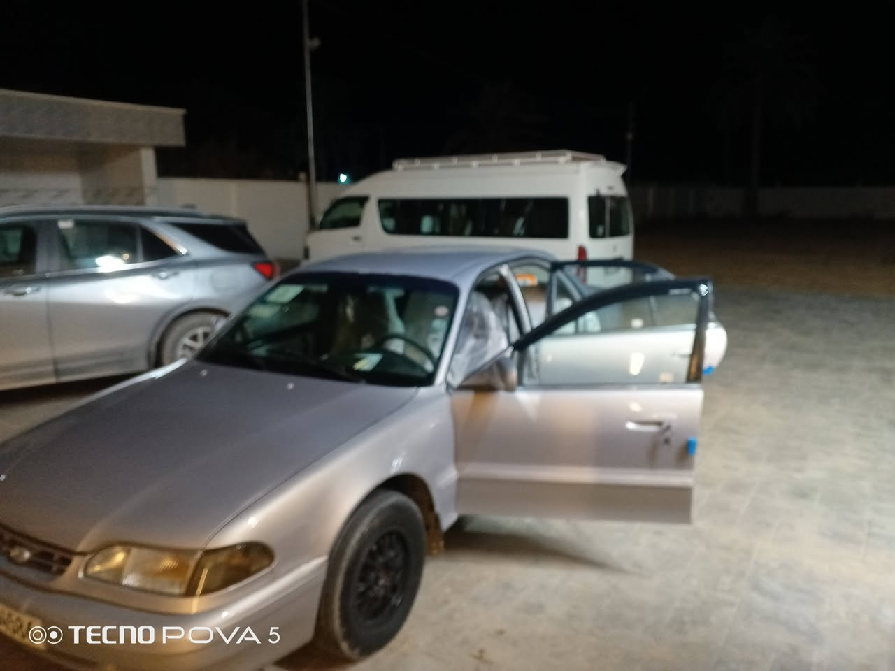 سوناته 2 مال جنيه محرك كير صدر تبريد كهربائيات مكفوله السياره جاهزه وناعمه واحله من الصوره وبسمي السياره تحويل مباشر السعر 45


**إذا كنت صاحب هذا الإعلان وتريد حذفه لأي سبب، رجاءا أرسل رسالة إلى الدعم الفني**