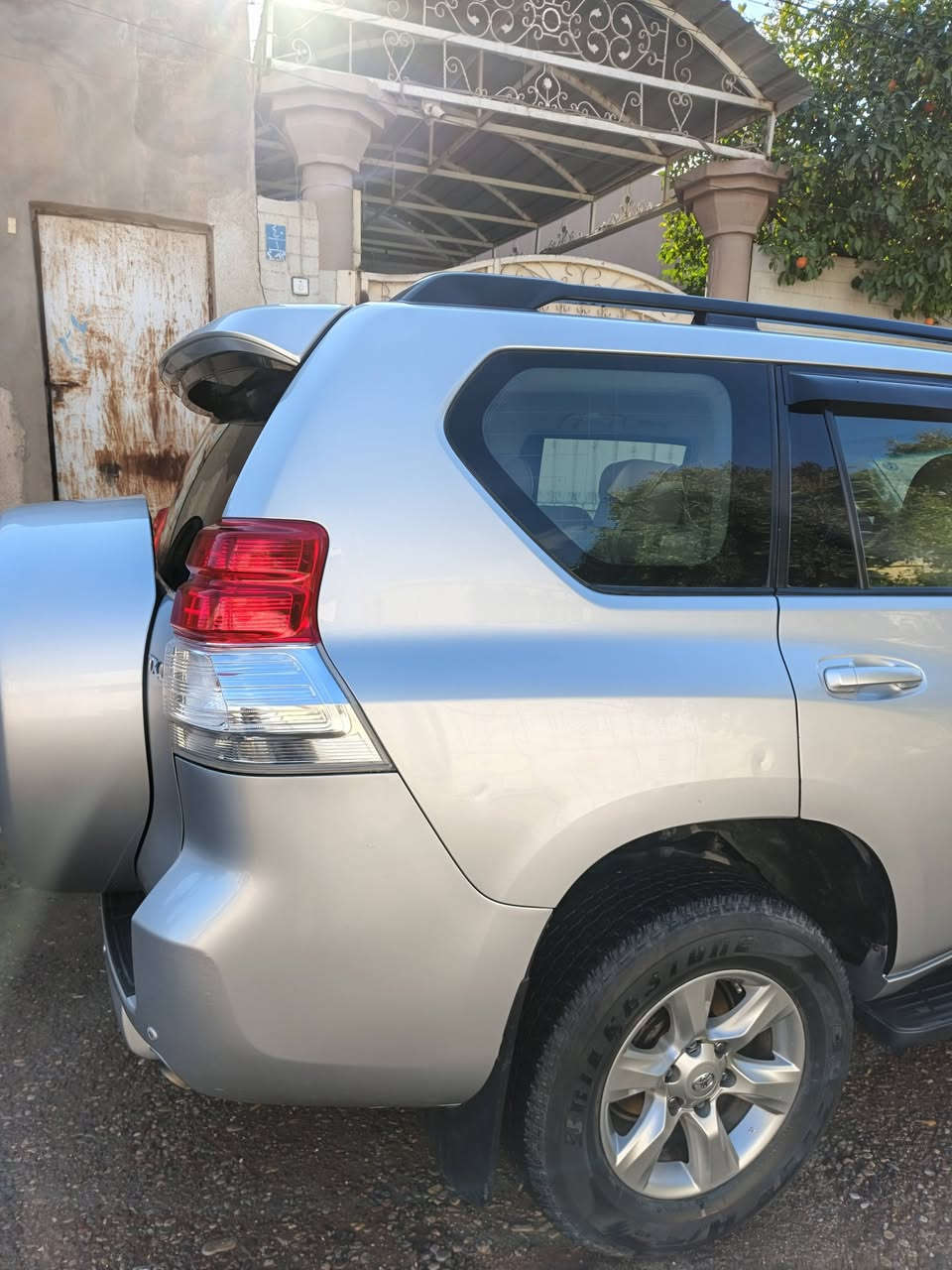 سلام علايكم برادو للبيع ٢٠١٣ سلفر ٦ سلندر سبير تعليك ماشي ١٦٠ نضام غاز بانزين فول عدة فتحة سقف تشغيل عن بعد موصفات tkl رقم شمالي اربيل ورقت بانزين بي سيارة بسمي تحويل وكالة سيارة كلين كلين شرط محرك كير ٢٧٠ بي مجال *********** مكاني كركوك
