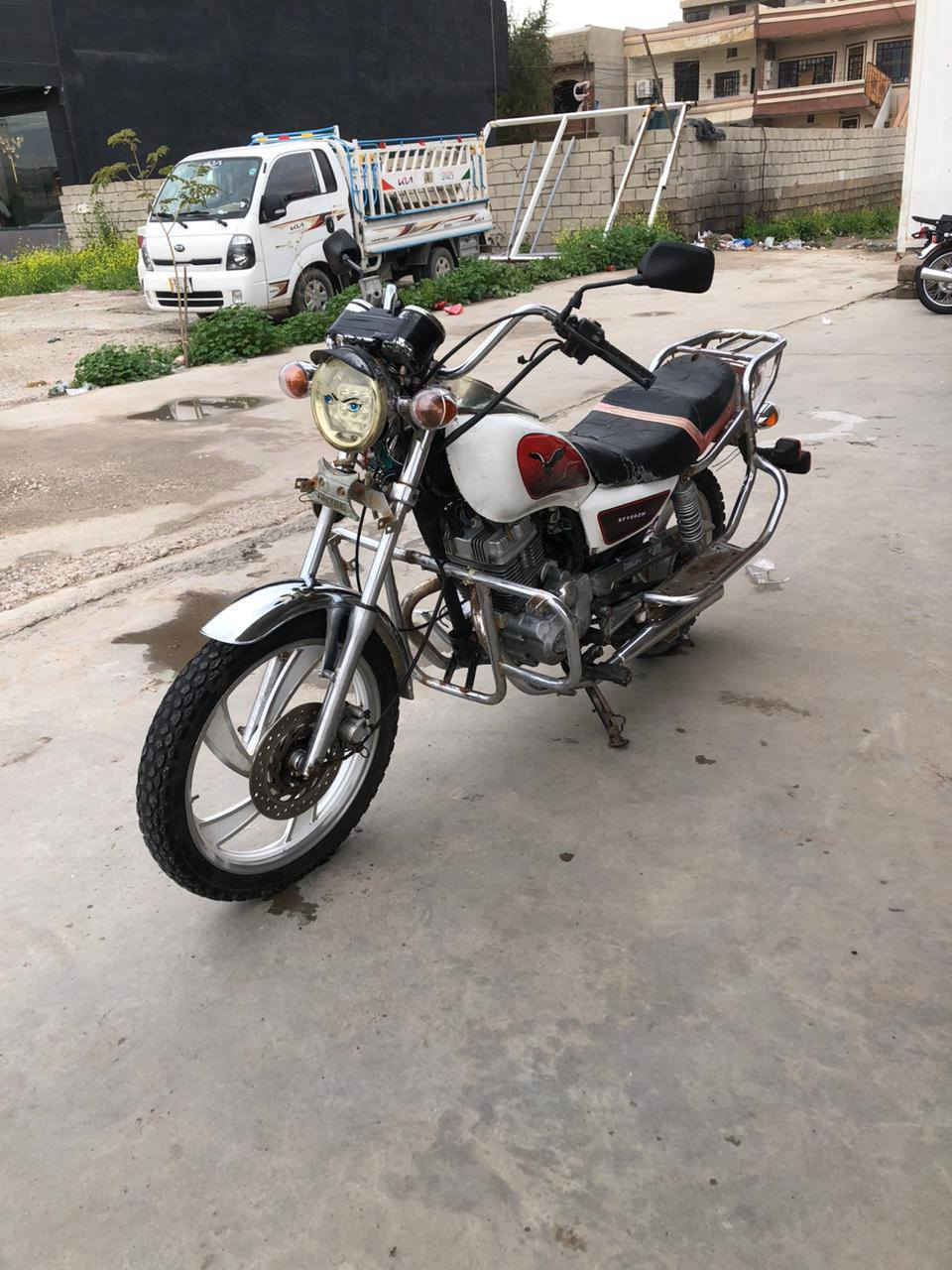 السلام عليكم دراجه للبيع او مراوس ب4كير الي عنده مراوس ينزل بتعاليق وشراي يخابرني أو يجي خاص 
عنواني كركوك حي العسكري قرب موقف الكوسترات ***********
