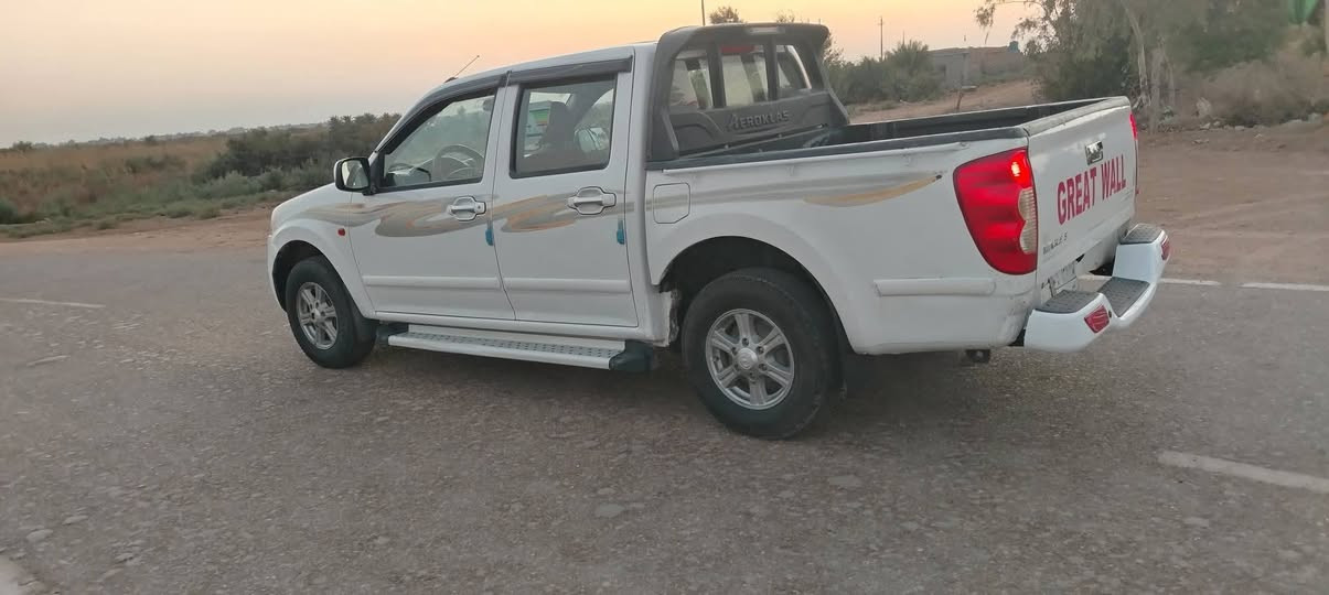 كريت ول 2015
رقم مثنى بسمي سنويه 2028 
مكفوله كفاله عامه 
محرك ما مفتوح برقي بي شرط 
مكفوله من الضربه والصبغ والتبديل والبارد 
كهربائيات كله شغاله 
تبريد ثلج 
تخم تاير جديد 
حداديه جديده 
سياره ما متعوبه جديده 
سعرها 80 قفل 
مكاني ناصريه 

‏‪0789 377 1782‬‏  واتساب او اتصال
