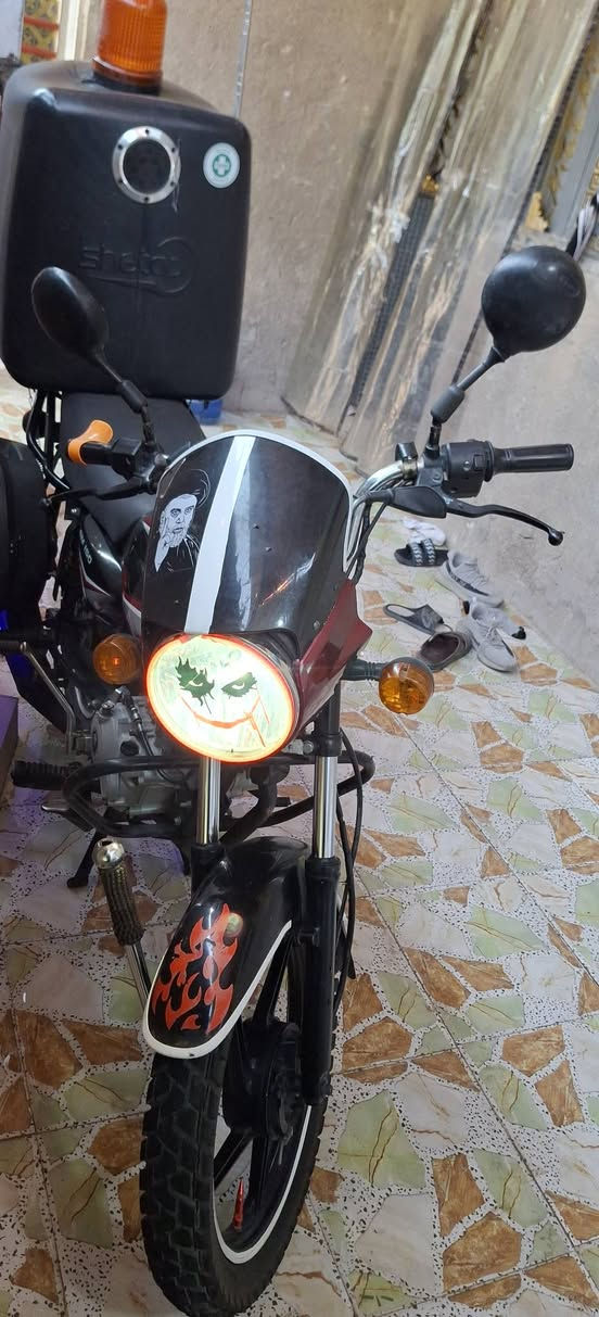 سلام عليكم دراجه بوكسر
اوراقها كامله سبعه اوراق مكان بغداد مستعجل على بيعتها
سعر1450 كل شي شغال
***********
