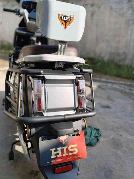 سلام عليكم دراجه شحن للبيع موديل 2026 مستعمل 3 أيام فقط 
دراجه بعد زيرو بطاريات عدد 6 الكبار شاشه ايباد بلوتوث نظام رجوع للخلف لون سمنتي المرغوب 4 نمر كير السرعة 110 
لد زنون عالي وناصي تكدر تتحكم بي ع موبايل نضام باركن بي 
اخوان مكاني جلولاء حي الخضراء السعر مليون وبي مجال كلش بسيط 
***********
