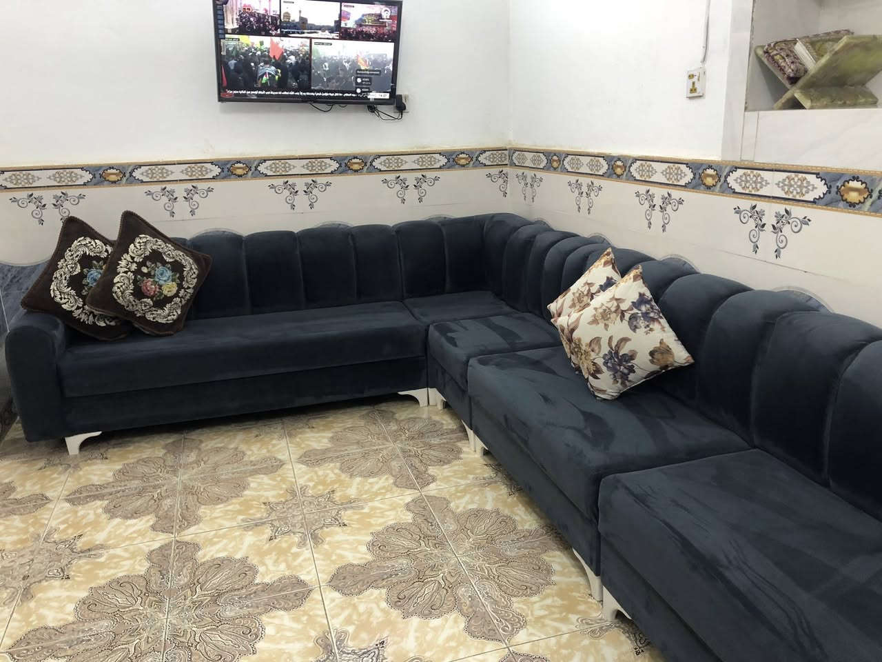 ديوان عشر مقاعد للبيع مبي اي عيب والاسفنج مضغوط يحتوي ع اربع كوشات سعر ٣٧٥ وبي مجال مكاني العزه جديده


**إذا كنت صاحب هذا الإعلان وتريد حذفه لأي سبب، رجاءا أرسل رسالة إلى الدعم الفني**