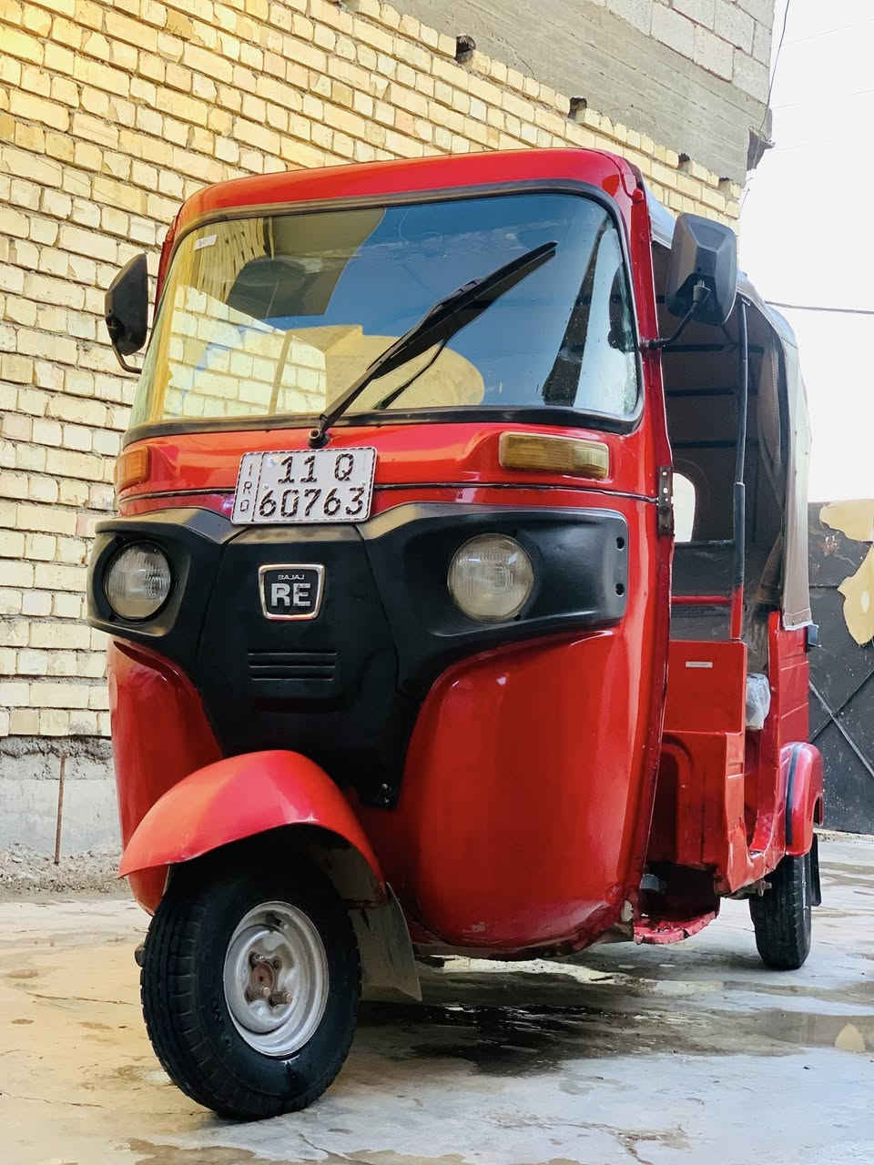 سلام عليكم تكتك 18 لوحات وسنويه رقم بغداد باسمي تكتك نضيفه مال شغل خير من الله محرك لا تنقيص ولا تبخير تشغلها متسمع صوته اكسل درايم شفتات كلها خير من الله بيها خياسات بل دوسات وبل الدوسه الاماميه مصبوغه بدون ضربه نصبتها حلوه التكتك سعر التكتك 4900 وبيها مجال حك الجيه مكاني بغداد المدائن 
***********
