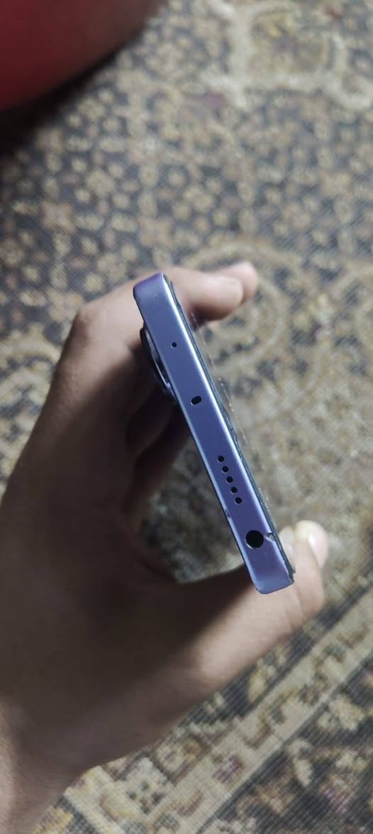 Redmi Note 13 Pro
ذاكرة 512 رام 12+12
بطارية 5000 شحن سريع 67 واط 
كامرة 200 ميجا بكسل 
بدون غراض بي هاي الطخة من ورى وكدامك
للبيع والمراس السعر 220 وبي مجال


**إذا كنت صاحب هذا الإعلان وتريد حذفه لأي سبب، رجاءا أرسل رسالة إلى الدعم الفني**