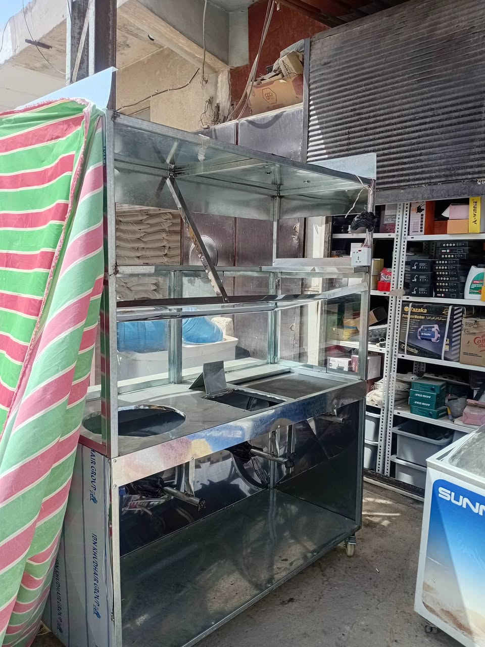 عربانه بركر فنكر فلافل
جديده  

عرض متر ونص ارتفاع ٢ متر نزال ٦٠سم

مكاني حله 

٤٥٠ مجال قليل جديده شغل درجه اولى

*********** اتصال او وات ساب
