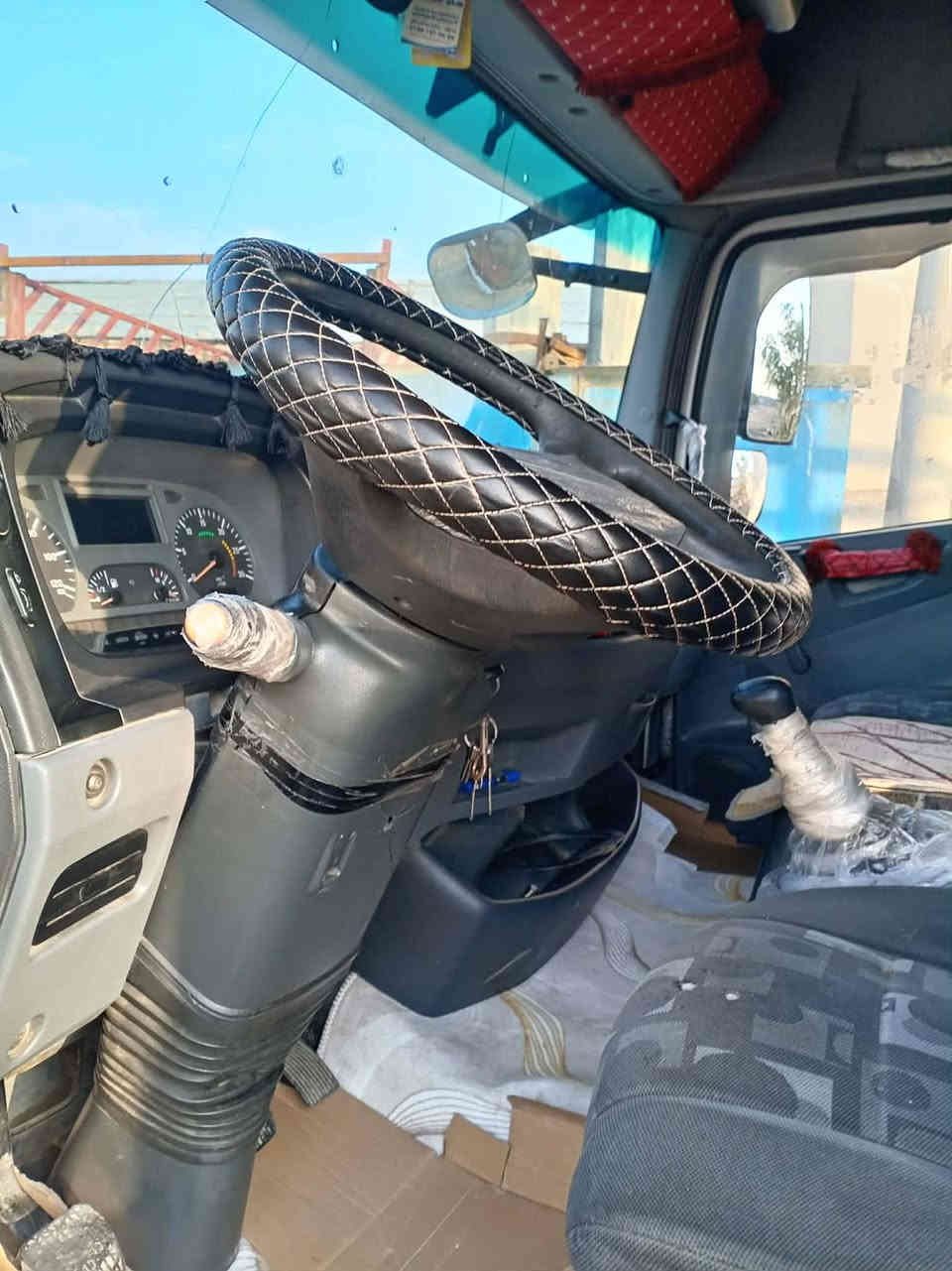 اتيكو موديل 2007 رقم اربيل.
6 برقي شرط التحويل سنوية جديدة 
جاهزه للعمل تايرات جدد
تدفئه وتبريد شغال 
گير محرك بشرط
البودي 6 وربع 
مكان كركوك 
السعر 180 بي مجال
مكلف بالنشر
 للأستفسار. الاتصال على الرقم
***********
