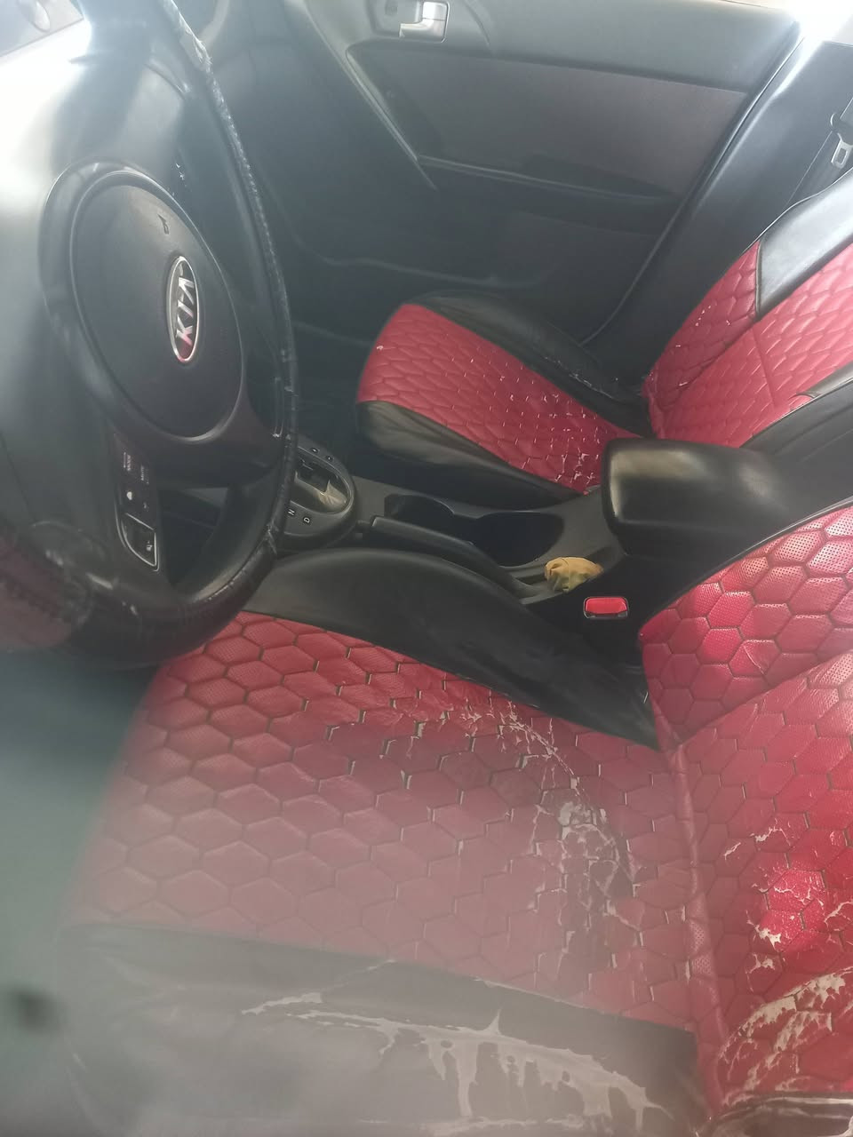 السلام عليكم
كياسيراتو 
2010
رقم شمالي
سونارها مرفق 
معه المنشور 
سياره حلوه 
جاهزه خير من لله 
العنوان واسط الصويره 
***********
