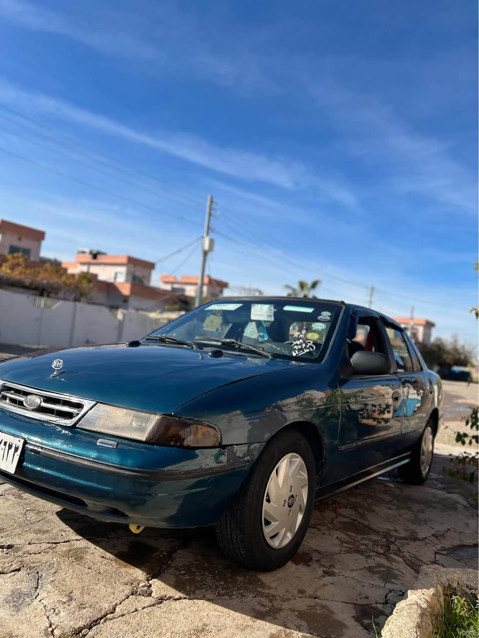 نرخ\ ٢٧ گۆڕینەوەش ئەکەم بەشتێک بەدڵم بێت کیا سیڤیا ژم.***********  مۆدێل ١٩٩٣ڕەنگی نیلی هەشتو بەخ ئاڕمی پلاستیکی سلێمانی موسوبراوە هەمووی بەشەرت لۆک لۆک ماوەتەوە تابڵەی خاوێنە ٤ جام کارەبا گێڕ عادی ٤تایەو ویلی نوێی لەژێرە سەیارەکە لەهەڵەبجەی شەهیدە حلبجة, السليمانية
