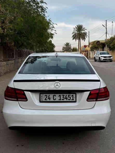 السلام عليكم 
للبيع 
مرسيدس بنز  E200 2014 
وارد الماني بصمتين وضمان 
بيها صبغ مثل ما موضح بالسونار بدون حادث 
محرك 4 سلندر 2000 توربو مكفول 
كير 7 نمر مكفول 
تبريد ثلج 
صدر وتايرات جدد 
كشنات كهرباء 
جلد 
اوتو ستوب 
مثبت سرعة 
رقم دهوك سنوية جديدة بسمي 
*********** 
السعر 162 ورقة وبيها مجال انشاء الله بغداد

