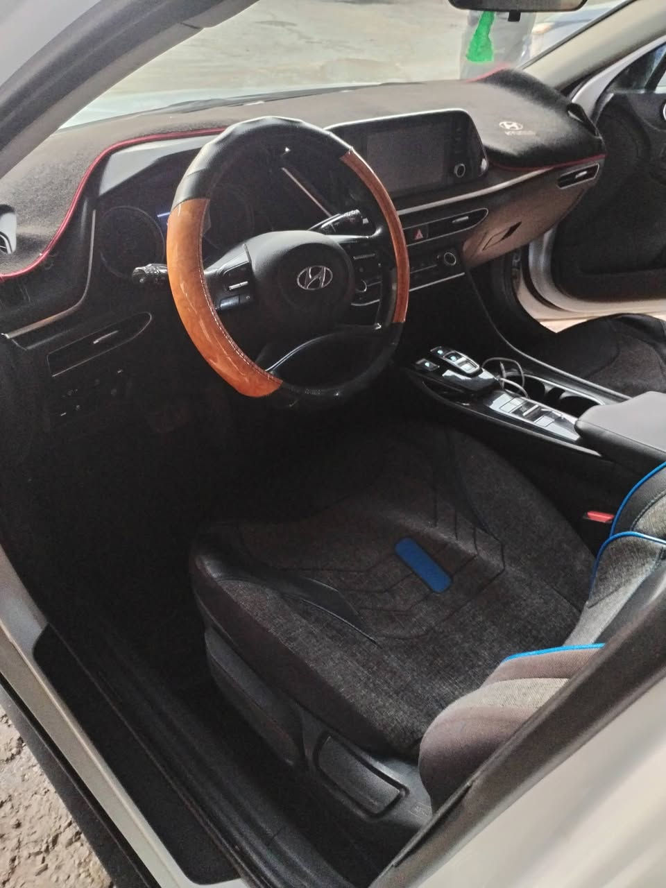 السلام عليكم سوناتا للبيع موديل ٢٢ رقم قادسيه سونار موجود محرك ٢٥٠٠ بانزين كير محرك تبريد تدفئه كل مكفول السعر ١٢٥ وبيها مجال مكان بابل ***********
