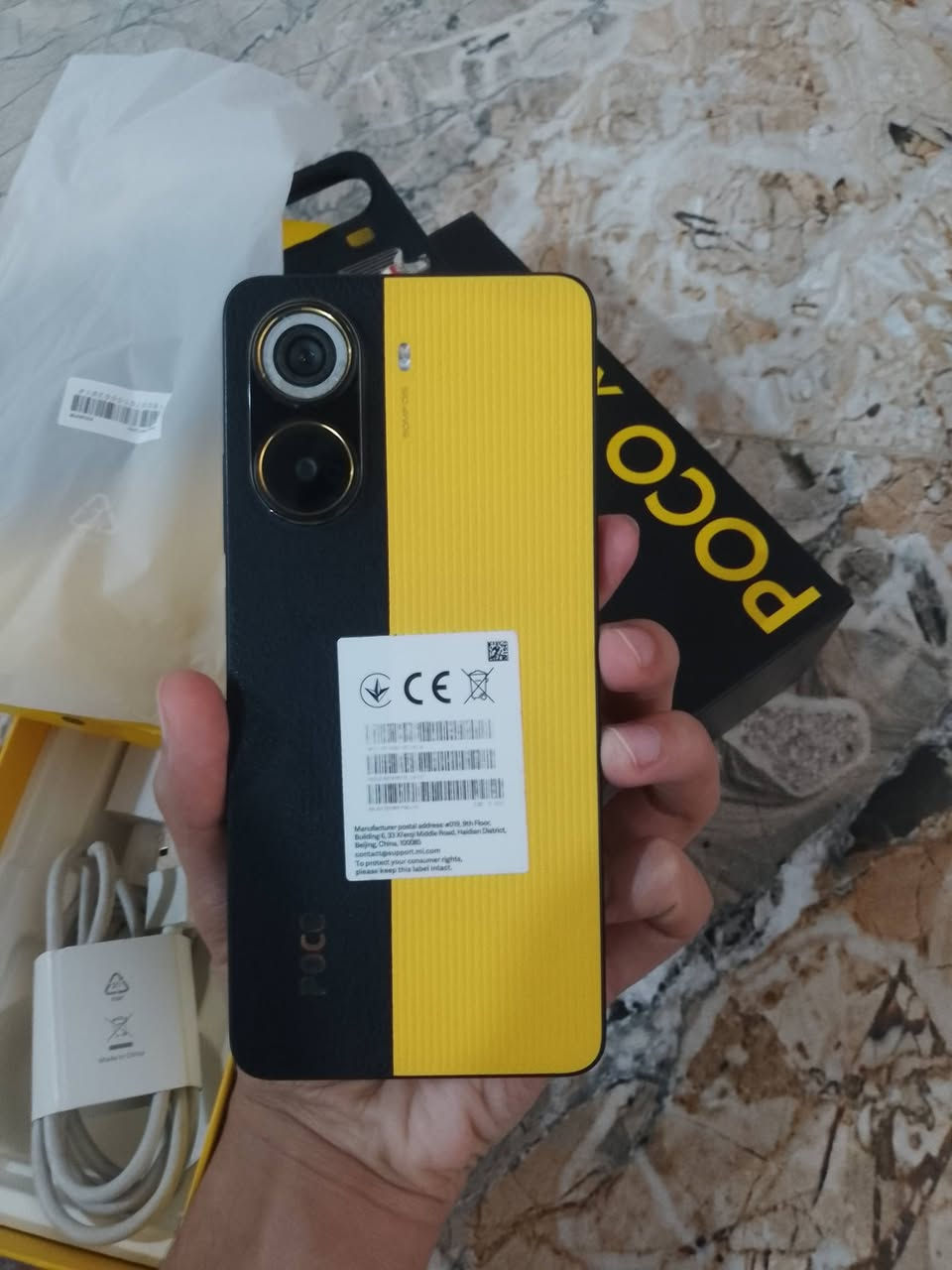 السلام عليكم يوجد مويايل POCO X7 PRO ذاكره 528  رام 12+6 ما مفتوح فقط بي الجامه مال الكامره مكسور وما مئثر عل جوده مال الصور ملحقاته ويا مستخدم شي قليل سعره 380 قفل قفل قفل مو تجي تگلي نهايته شگد و هاذا رقمي ***********
