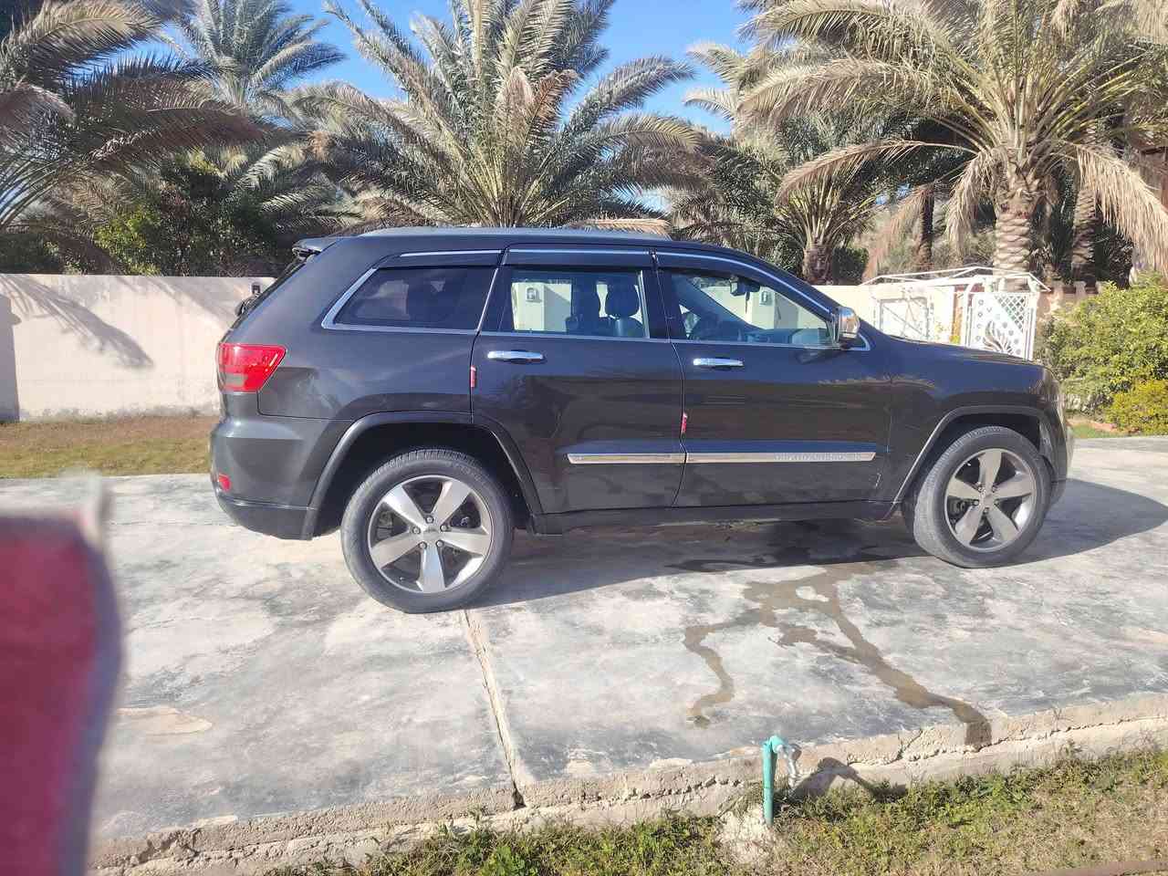 سلام عليكم
جيب لاريدو موديل ٢٠١١ افور لاند فول مواصفات ١/١
رقم بغداد
محرك ٣٦٠٠ جديد كير اوتو فور ويل مكفولات

سياره وارد امريكي داخله كلين 
بدون ارباك بل عراق بيها  ٣قطع   ضرر صطحي وبدلات بلاد 

سياره جاهزه مال بيت ومال جناي  ما بيها نقص برغي واحد
محرك وكير وحداديه تخم تاير كهربائيات باتري كله مكفول

مواصفاتها بانو راما بصمات بل ابواب بصمت تشغيل جنطه كهرباءداخل اسود ملكي  كشنات كهرباب ستيرا كهرباء تحكم ٤ جهات ستيرا بي تتفئه كشنات تبريد تتفئه شاشه حساسات كامره  لايت زنون عدسه تشغيل عن بعد وبعد بيها هواي موصفات هيه فول للخير  العنوان ديالى ***********
