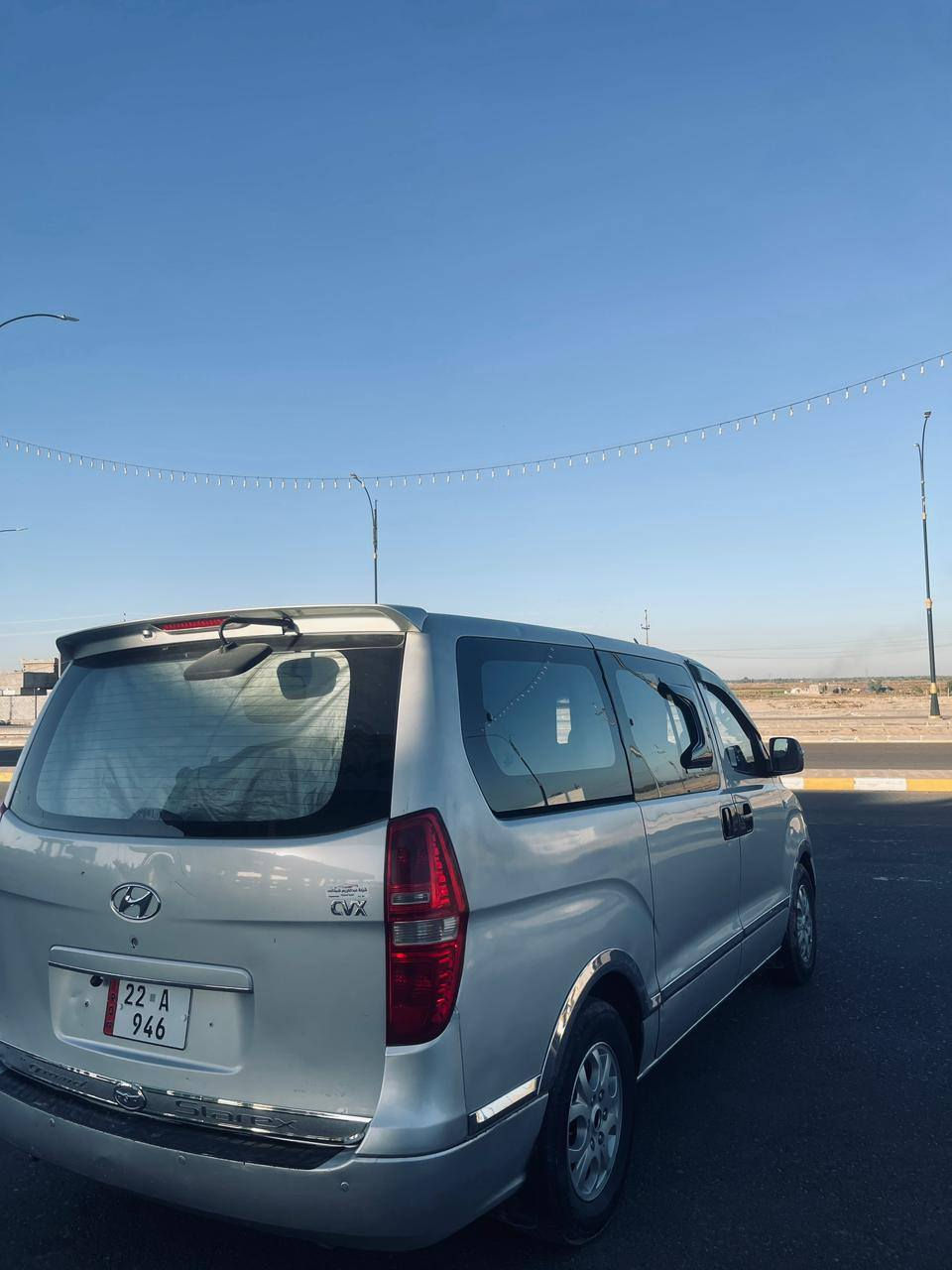 السلام عليكم
استاركس موديل 2008 محرك بانزين 3000 مال بطه 
بيه منضومه غاز 80 لتر  سنويه جديده باسمي رقم اربيل  سياره مكفوله بيه بس الجاملق يم القبق مال البانزين 
تخم تاير جديد تبريد 🥶 مكاني عامريه الفلوجه الاستفسار تصال ع الرقم ***********
