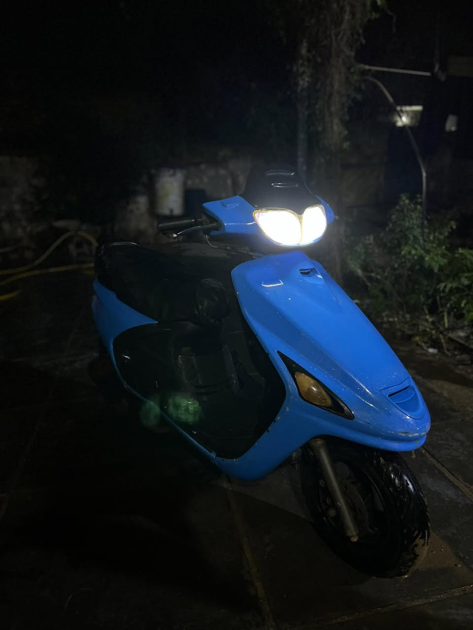 السلام عليكم للبيع دراجه فراشه مرتبه ونضيفه كهربائيات شغاله كلها الدراجه خرسه مالها صوت مفتوحه مره الباقي كله كفاله شاصي كفاله السعر 450 وبي مجال  التواصل  خاص او  علئ هذا الرقم ***********ا
