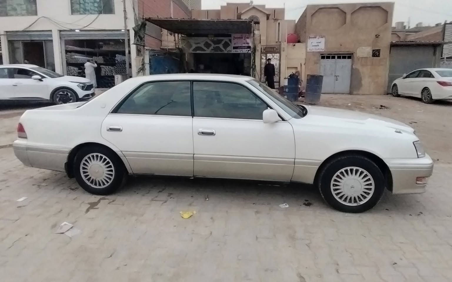 السلام عليكم راس الثور فلات بيه كصه جاملغ الخلفي باليابان مكينه ٣٠٠٠ فيشتين فول مواصفات ١١٠ بيه مجال المكانه النجف، ***********
