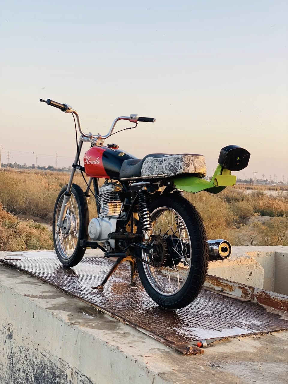 نامة للبيع دراجة تعمير 25 المكينة 22للبيع السعر خاص


**إذا كنت صاحب هذا الإعلان وتريد حذفه لأي سبب، رجاءا أرسل رسالة إلى الدعم الفني**