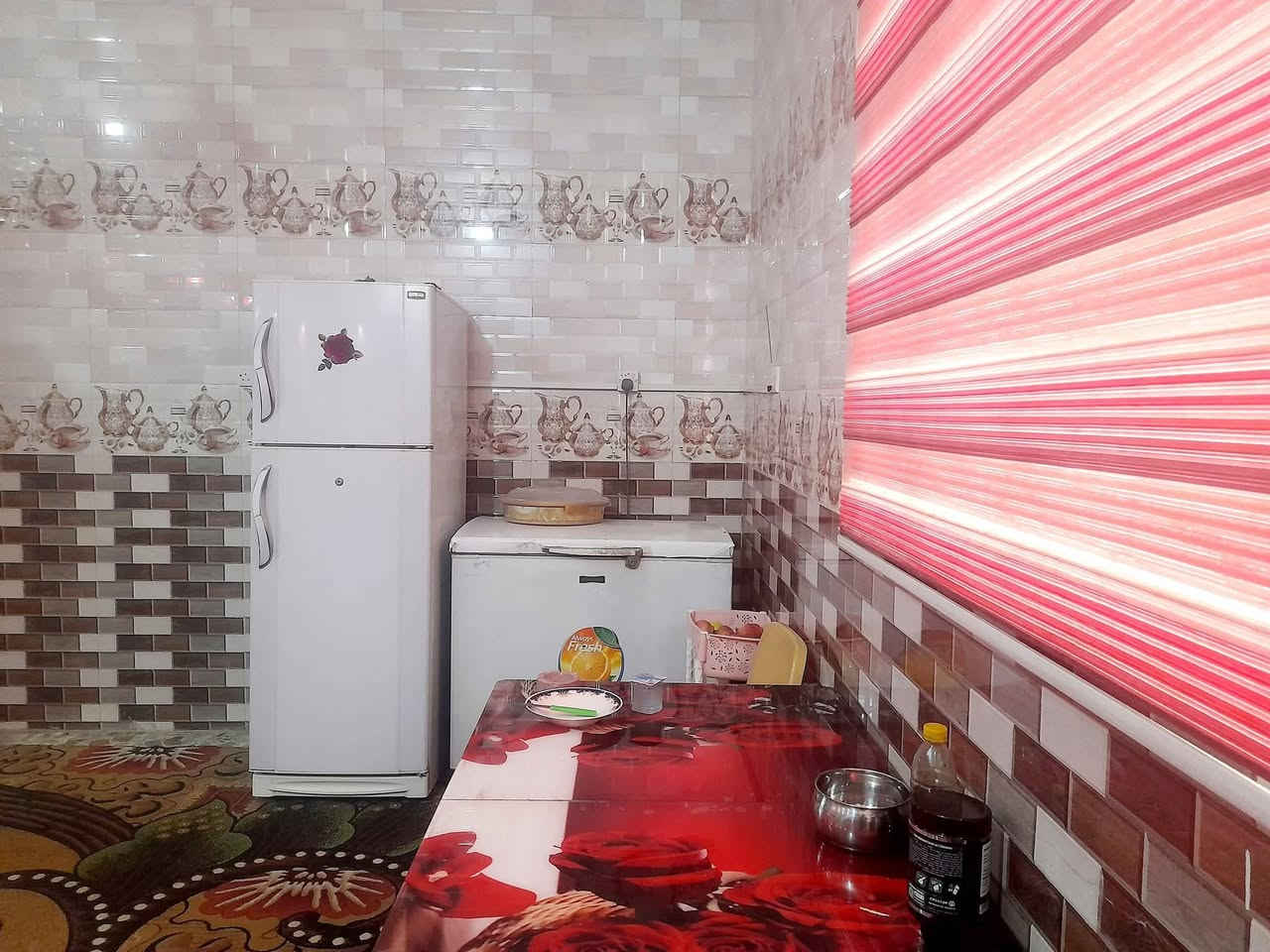 اللهم صل على محمد وآل محمد 
دار للبيع طابو زراعي ملك صرف سند25
المساحه 200متر طابقين يتكون من غرف نوم عدد6 وكليدور عدد2 واستقبال ومطبخ  ومجمع صحيات عدد2
خدمات مي و كهرباء و تبليط 
حلةالطهمازية حي فرزدق يبعد عن الشارع العام تقريبا ١٥٠متر 
 للإستفسار 
***********
***********
ملاحظة / يوجد عدد من البيوت بانواع المساحات وعدد من القطع بانواع المساحات وقطع تجاريه وقطع قريبه جدا من مرقد العلوية شريفة ع واسعار مناسبه ويوجد قطع مساحات اكبر تريد الف متر او تريد دوانم اوبيوت وقطع طابو صرف
إشارة الأصدقاء 
@إشارة
