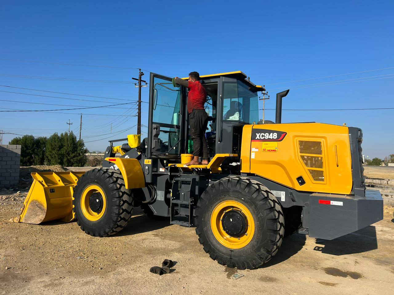 شفل لبيع موديل 25 زت ال حجم 40 جديد .رقم ***********
