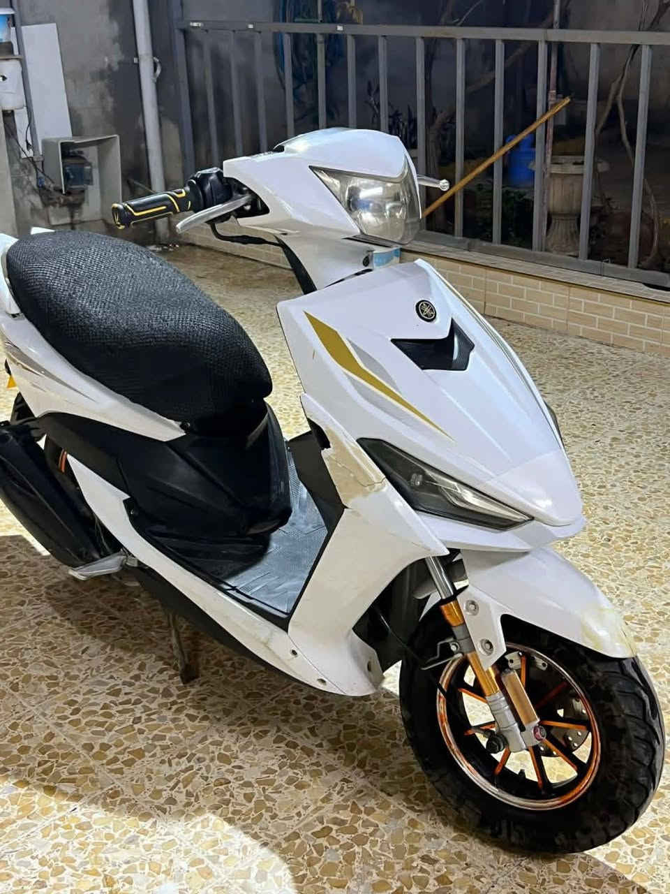 سلام عليكم دراجه ماكس fs سرعة 120  شغاله كامل شلعه ومعدل نار ونتا تجي تشوفها كدامك سعرها 300وبيها مجال للستفسار  ***********اتصال عنوان تلعفر
