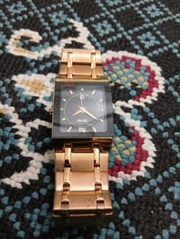 ساعات عاطلات • ٣ قطع • توصيل