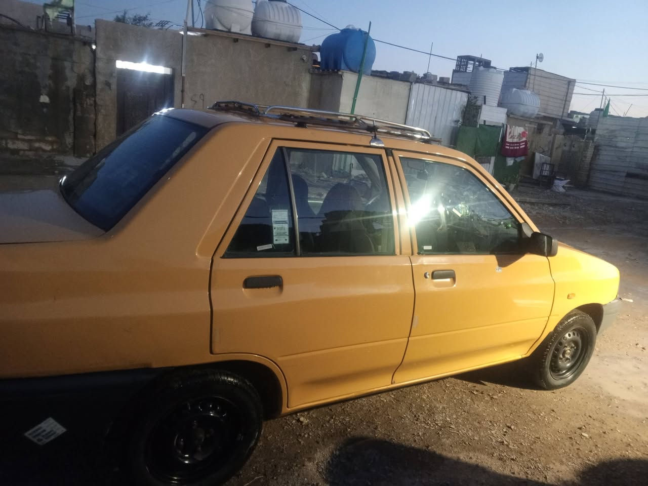 سلام عليكم سايبه موديل 15رقم نكليزي سعر 36 عنوان بغداد زحفرانيه سياره جاهزه ما عده بيها ضربه بصفحتي لقبق بانزين فقط رقم *********** وغير متواجد على لفيس
