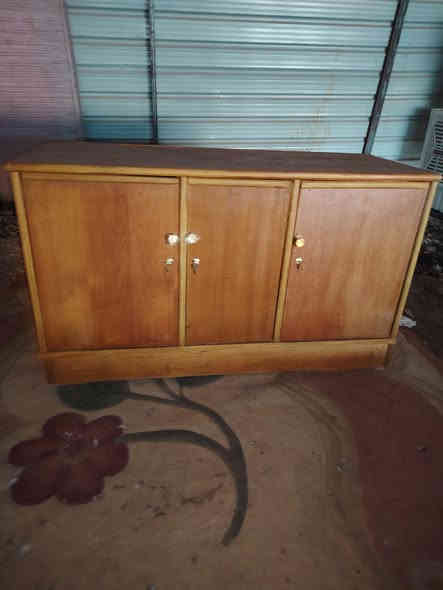 انواع الاثاث المنزلي للبيع والمراوس وبأسعار مناسبة للاستفسار راسل الصفحة او اتصل ***********
