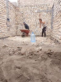 / يوجد كادر عمل جاهز  تصعيد مواد  / تنضيف بيوت  / تفليش  / تكشيط  / دف...