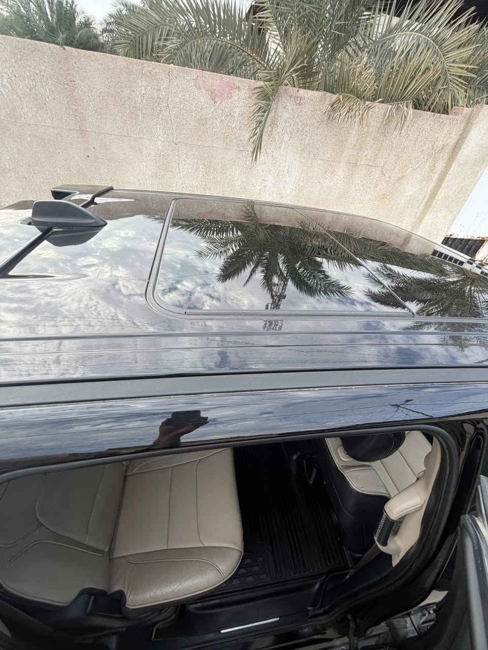 للبيع دوج رام 2019 رقم اربيل
كفالة عامة خليجي وكالة هارلم 

مغلف نانو من بريطاني بالكامل

فول مواصفات 1/1

دوج رام 1500 (لمتدد) 

الموديل 2019  فور ويل..  

المحرك : V8 5.7L .

المواصفات :

* رادار تفاعلي مع مانع تصادم. 

* نقطة عمياء. 

* تحذير الخروج عن المسار.

* 5 كاميرات (360) درجة. 

* استطفاف ذكي (اوتوپارك).

* دوسات جانبية كهربائية.

* المصابيح الأمامية زنون.

* كشافات الضباب زنون. 

* المصابيح الأمامية والمصابيح الخلفية LED. 

* دخول ذكي (بصمة). 

* تشغيل عن بعد.

* مقاعد جلد

* المقاعد كهربائية مع ميموري.

* المقاعد الأمامية تبريد وتدفئة. 

* المقاعد الخلفية تبريد وتدفئة. 

*الستيرن تدفئه 

* شاشة كبيرة تيسلا.

* نظام ملاحة نفكيشن GPS.

* حساسات امامية وخلفية.

* سقف بانوراما.

* مانع تصادم خلفي. 

* مكيف خلفي.

*محدد سرعة.

* ويل كروم قياس 22 انج.

* مرايا كهربائية جانبية 

* شاحن موبايل لاسلكي (واير ليس).

* الشباك الخلفي كهربائي. 

* المرايا الجانبية تدفئة. 

* غطاء من الجلد للصندوق الخلفي .

* امكانية تعديل ارتفاع دواسات البنزين والبريك.

* هاند بريك كهربائي.

* جوبلسات جگات تصعد وتنزل 

* حساسات امامية. 

* حساسات خلفية. 

* مرايا مع خاصية التعتيم الذاتي. 

* مساحات تخزين إضافية

*********** واتساب او اتصال
