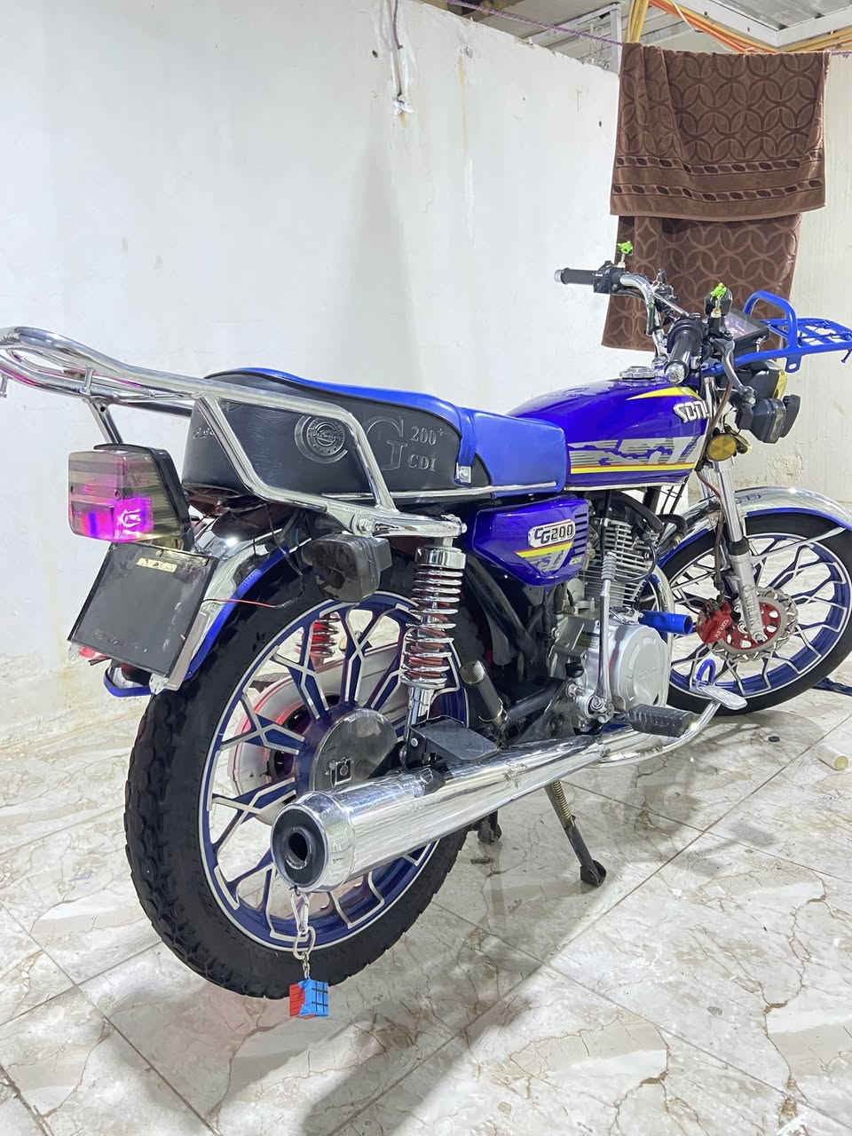 السلام عليكم 
للبيع سيفان سونلينك 2024 
محرك حجم 200 cc
كهربائيات كلها شغاله 
سعرها 675
الدراجه مال جناي كفاله عامه ما عايزها ربع


**إذا كنت صاحب هذا الإعلان وتريد حذفه لأي سبب، رجاءا أرسل رسالة إلى الدعم الفني**