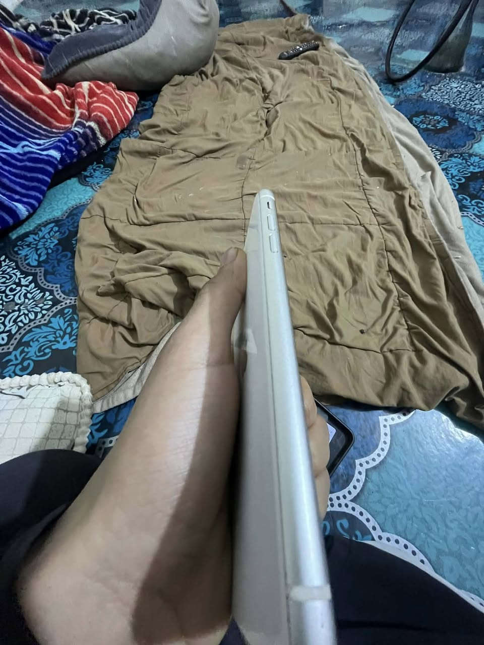 سلام عليكم ايفون 11 ذاكره 128جهاز شخط مابي مبدل بطاريه فقط 250مجال بسيط بي حك الجيه رقمي***********واتساب
