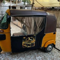 تكتك باجاج للبيع موديل 2019 شهر 12 رقم انكليزي وسنوية التكتك حلوه و نض...