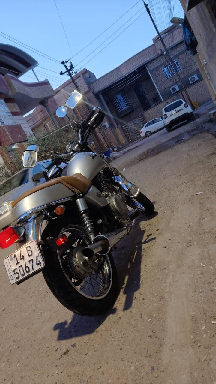 دراجه سوزوكي فولتي مال باله للبيع مرقم بأسمي مديل 2003 مخزن دراجه جاهزه مابيها اي مشكله شغل واطلع تحويل مباشر ماشيه 38000 الف 
لاستفسار ‏‪0772 311 4488‬‏
مكان الدراجه البصره الجبيله 
السعر 15$ ورقه وبيها مجال علما اني غير متواجد على الفيس بوك متوفر خلال النهار فقط
