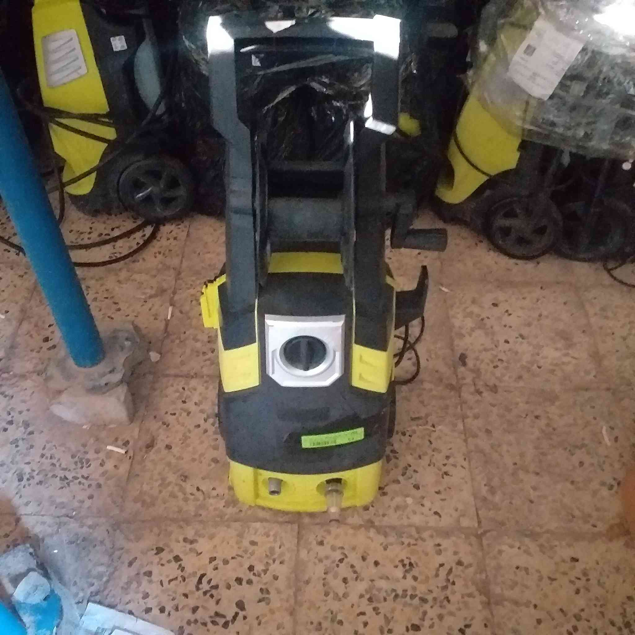 فارات ريوبي جمله عدد ٨٥ عنوان نجف كوفه رقم موبايل ***********
