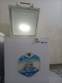 مجمدة • ٦قدم • نضيفة