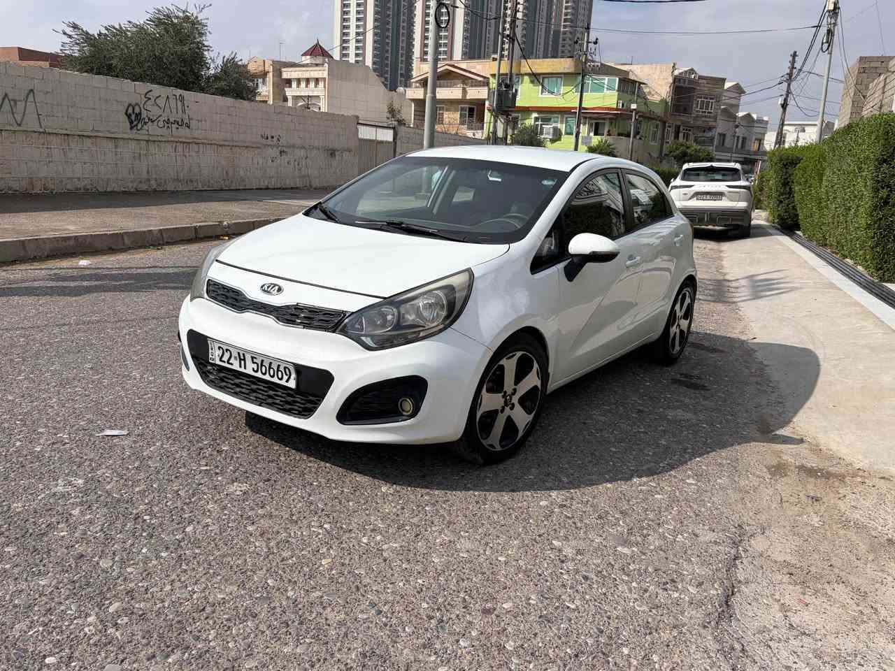 كيا ريو موديل ٢٠١٣ گير و مةكينةي بةشةرتة يةك دينار مةسروفي تيدا نيية ٣بارجةي سبوغة رةقةم و سةنةوي نويية سعري ٨٢$ مجال سوين هةولير ***********
Whatsapp أربيل, العراق
