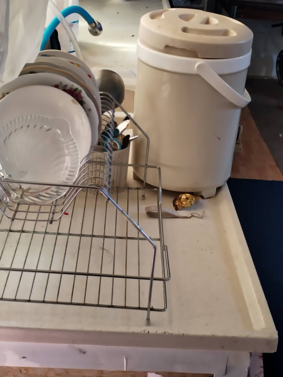 اكو أغراض بيت للبيع... غرفه نوم
 وسبلت  طن ونص وكاونتر مرمر السعر كلهن شلع ب500 مكاني فرمان بران *********** مجال بال
