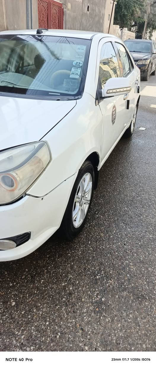 السلام عليكم 
حداديه طخم تاير كهربائيات شغاله رقم انكليزي راعيها بناصريه 
السعر 35 وبيهه مجال 
رقم الهاتف_‏‪***********‬‏
مكاني ناصريه مركز
